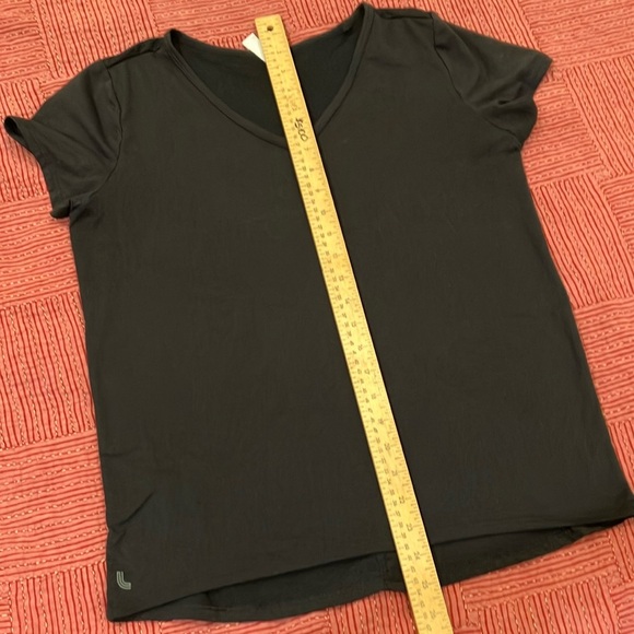Lole women’s medium Black Fitted Cap Sleeve T-Shirt / athletic top - Picture 5 of 11